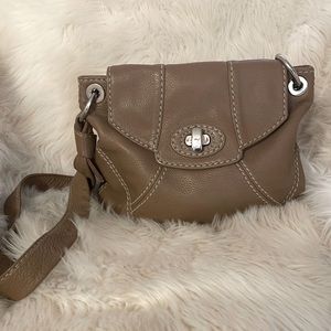EUC Fossil hobo purse